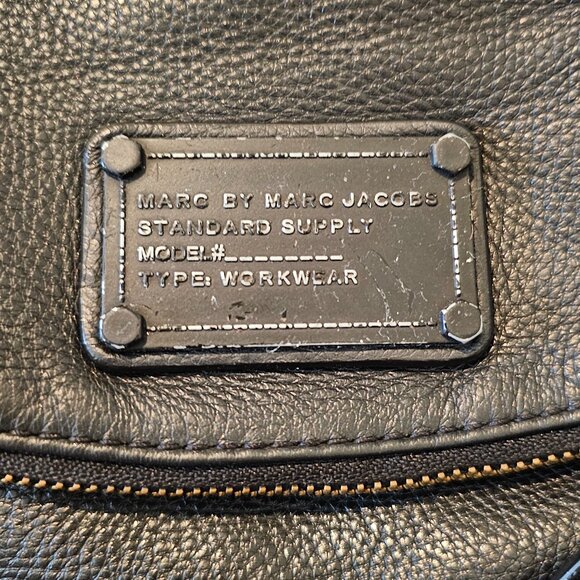 MARC BY MARC JACOBS Classic Q Natasha BLACK Leather Crossbody All Black ~1990's - Picture 10 of 16